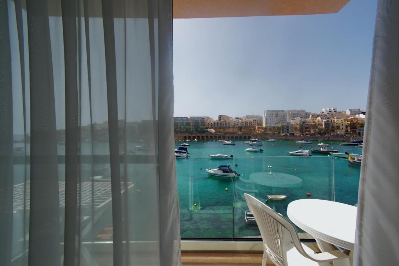 Marbella Holiday Apartments - Seafront - Wifi Марсаскала Екстериор снимка