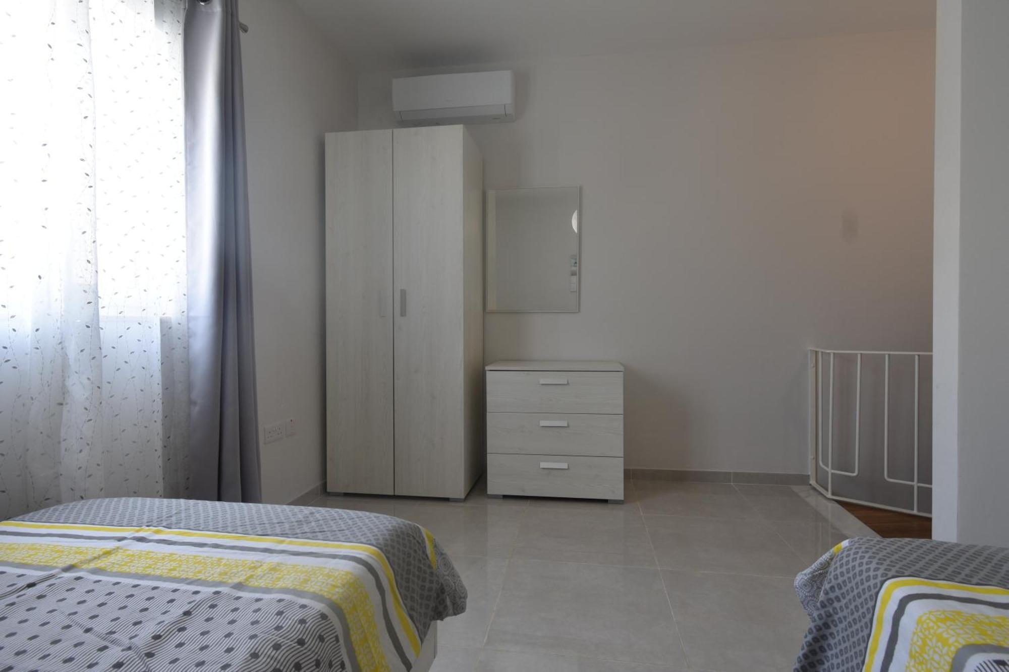 Marbella Holiday Apartments - Seafront - Wifi Марсаскала Стая снимка